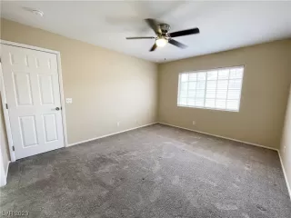 Photo #4: 2496830 Listing 