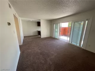 Photo #2: 2496841 Listing 