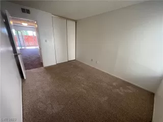 Photo #5: 2496841 Listing 