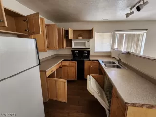 Photo #6: 2496877 Listing 