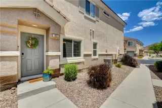 Photo #3: 2496884 Listing