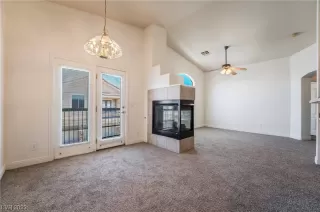 Photo #4: 2496916 Listing 