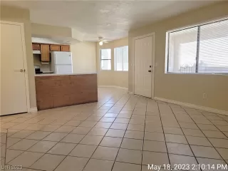 Photo #3: 2496972 Listing 