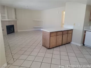 Photo #5: 2496972 Listing 