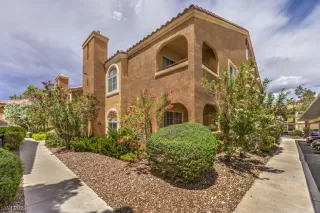 Photo #4: 2497012 Listing