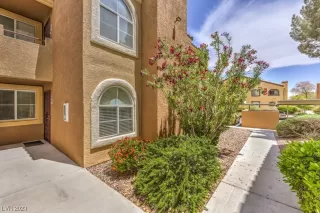 Photo #5: 2497012 Listing