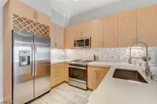 Photo #6: 2497014 Listing 