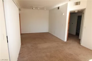 Photo #2: 2497045 Listing 