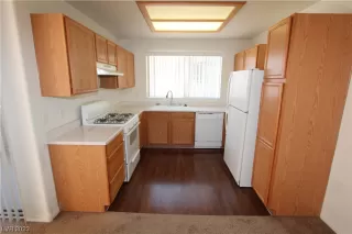 Photo #4: 2497045 Listing 