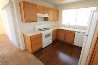 Photo #5: 2497045 Listing 