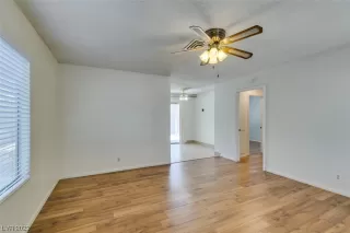 Photo #5: 2497057 Listing