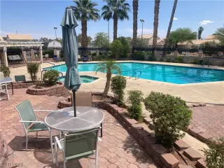 Photo #3: 2497121 Listing