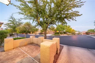 Photo #2: 2497124 Listing