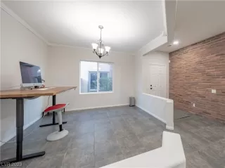 Photo #6: 2497124 Listing