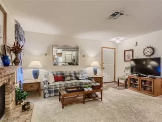 Photo #5: 2497139 Listing 