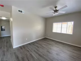 Photo #1: 2497148 Listing