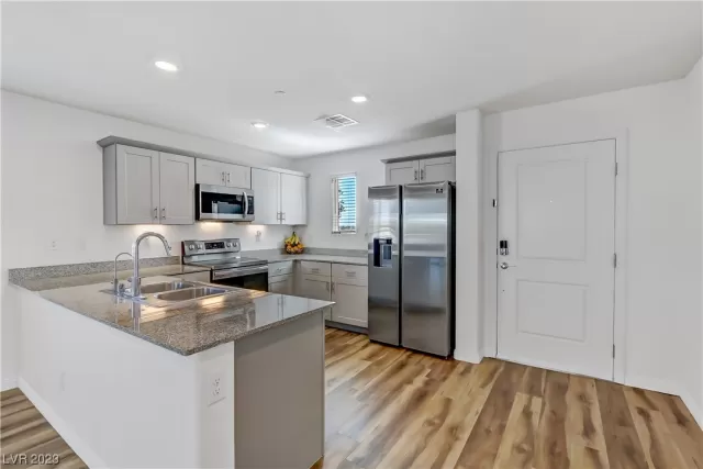 MLS: 2497149 Condo For Sale