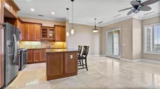 Photo #6: 2497209 Listing 