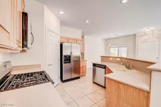 Photo #3: 2497215 Listing 