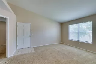 Photo #4: 2497250 Listing