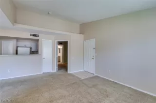 Photo #5: 2497250 Listing