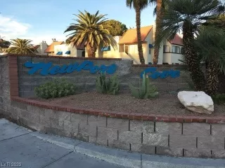 Photo #4: 2497261 Listing