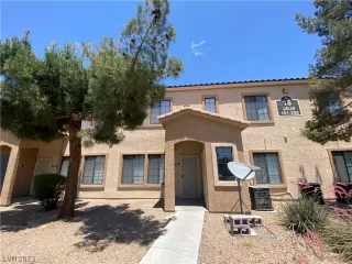 Photo #1: 2497267 Listing 