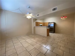 Photo #2: 2497267 Listing 