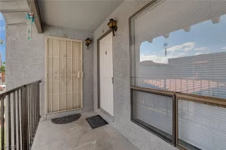 Photo #3: 2497295 Listing