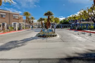 Photo #1: 2497346 Listing 