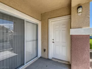 Photo #4: 2497378 Listing