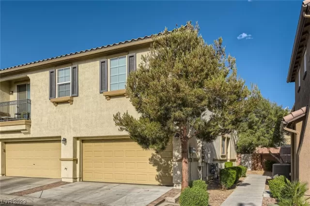 MLS: 2497382 Condo For Sale