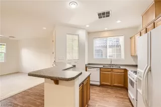 Photo #1: 2497382 Listing