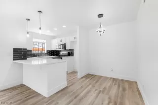 Photo #3: 2497412 Listing 