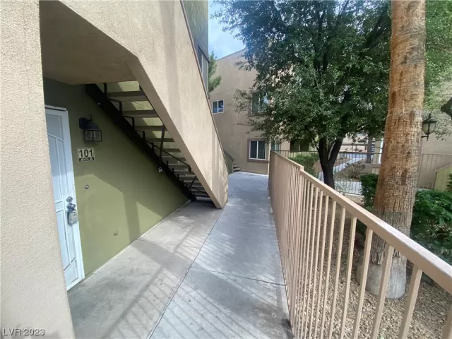 MLS: 2497423 Condo For Sale