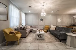 Photo #6: 2497432 Listing