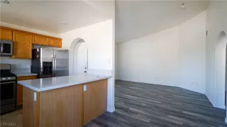 Photo #5: 2497435 Listing 