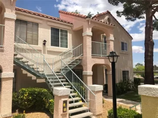 Photo #2: 2497452 Listing 