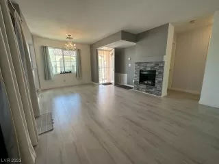 Photo #3: 2497452 Listing 