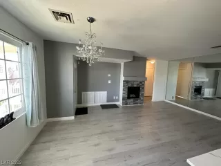 Photo #4: 2497452 Listing 