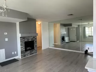 Photo #5: 2497452 Listing 