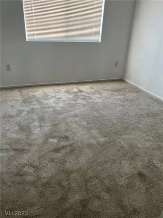 Photo #5: 2497472 Listing 