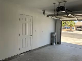 Photo #4: 2497484 Listing