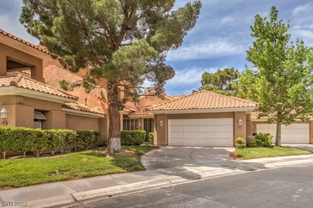 MLS: 2497494 Condo For Sale