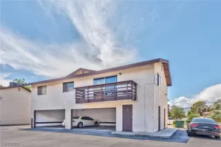 Photo #2: 2497501 Listing