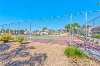 Photo #4: 2497501 Listing