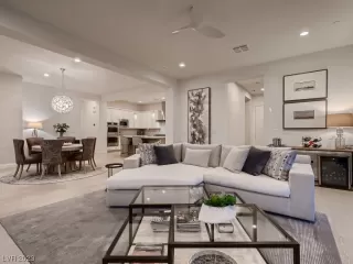 Photo #4: 2497504 Listing