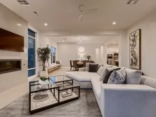 Photo #5: 2497504 Listing