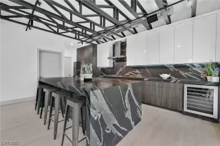 Photo #6: 2497519 Listing 