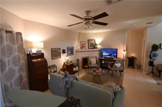 Photo #5: 2497528 Listing 